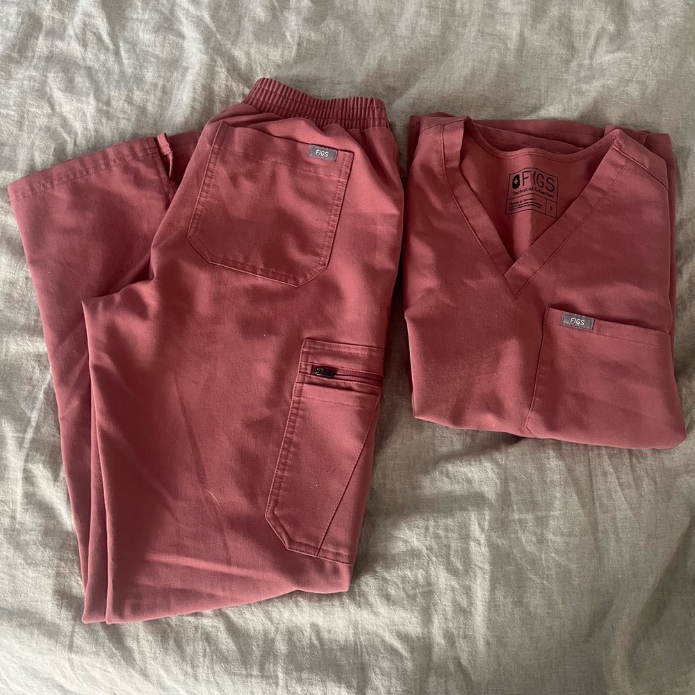 - Figs Scrubs Mauve Set